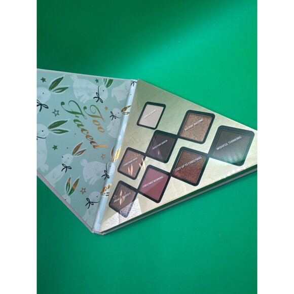 Too Faced Christmas Themed Eye Shadow Palette With 8 Shades - Picture 2 of 4